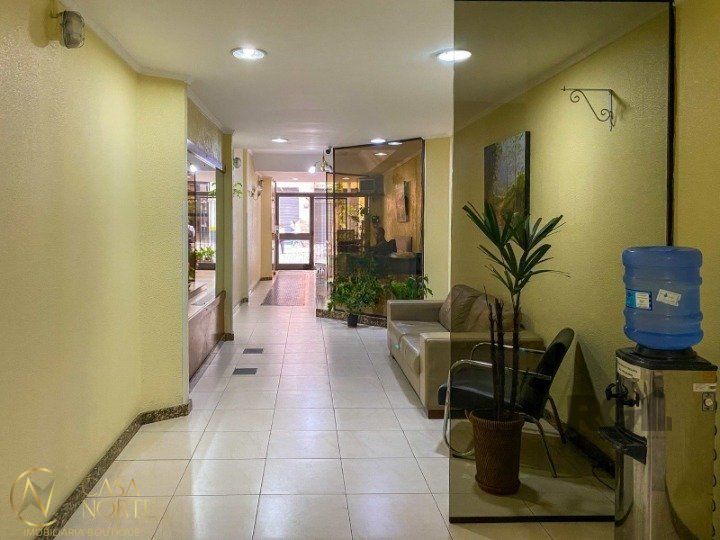 Apartamento à venda com 3 quartos, 87m², 1 suíte, Rua dos Andradas no bairro Centro Histórico em Porto Alegre