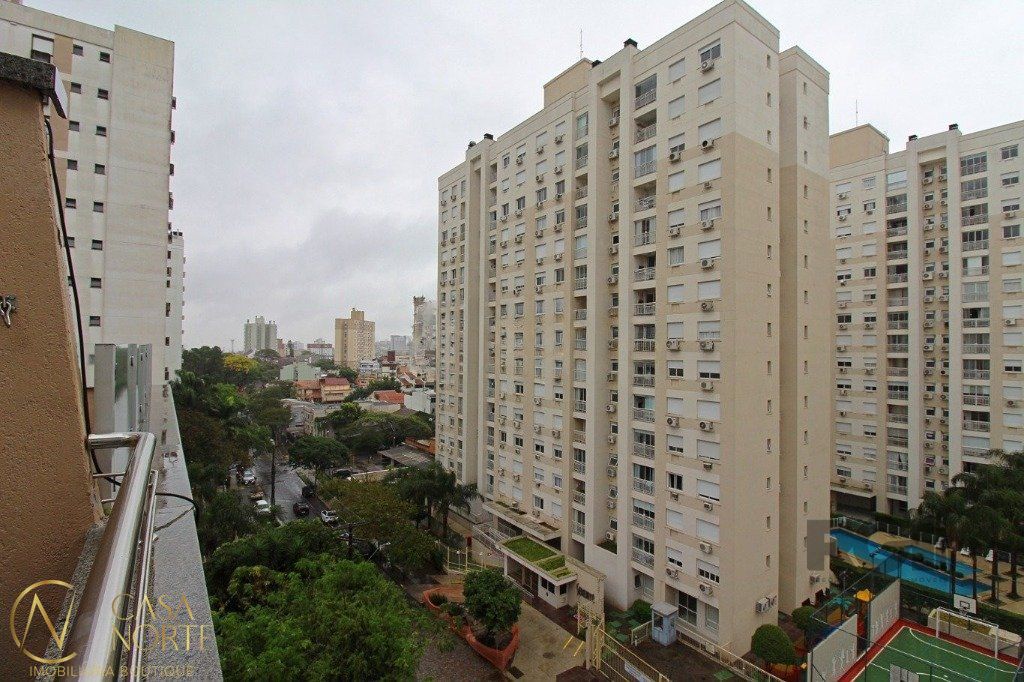 Cobertura à venda com 4 quartos, 152m², 3 vagas, Rua Geraldo Souza Moreira no bairro Passo da Areia em Porto Alegre