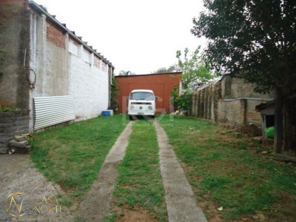Terreno à venda  com 316m², Rua Costa Lima no bairro Nonoai em Porto Alegre