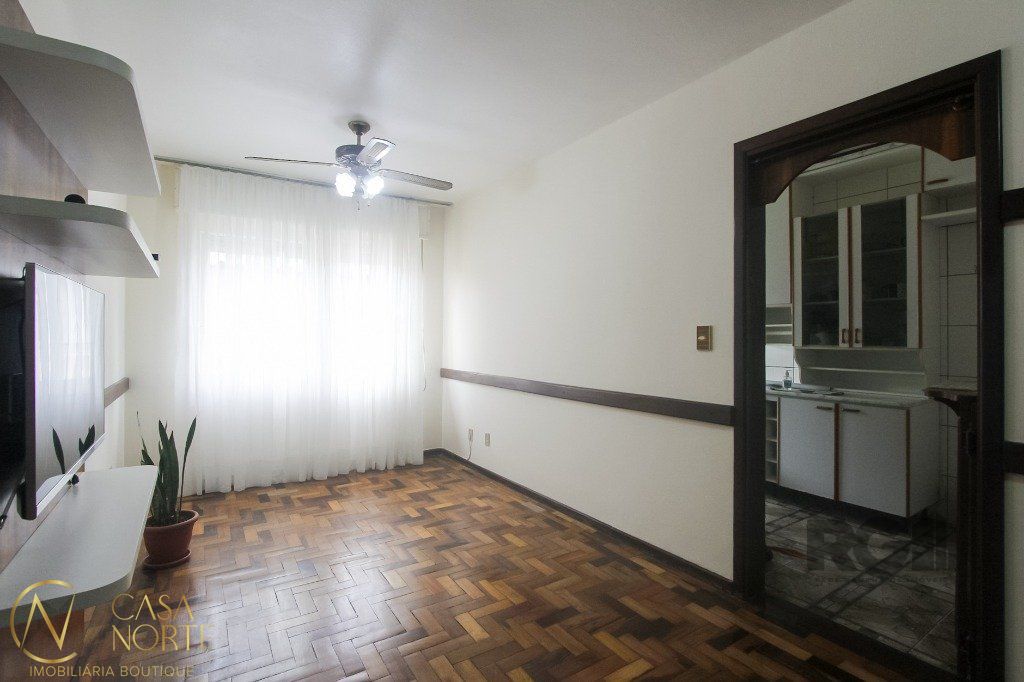 Apartamento à venda com 3 quartos, 75m², Avenida Baltazar de Oliveira Garcia no bairro Rubem Berta em Porto Alegre