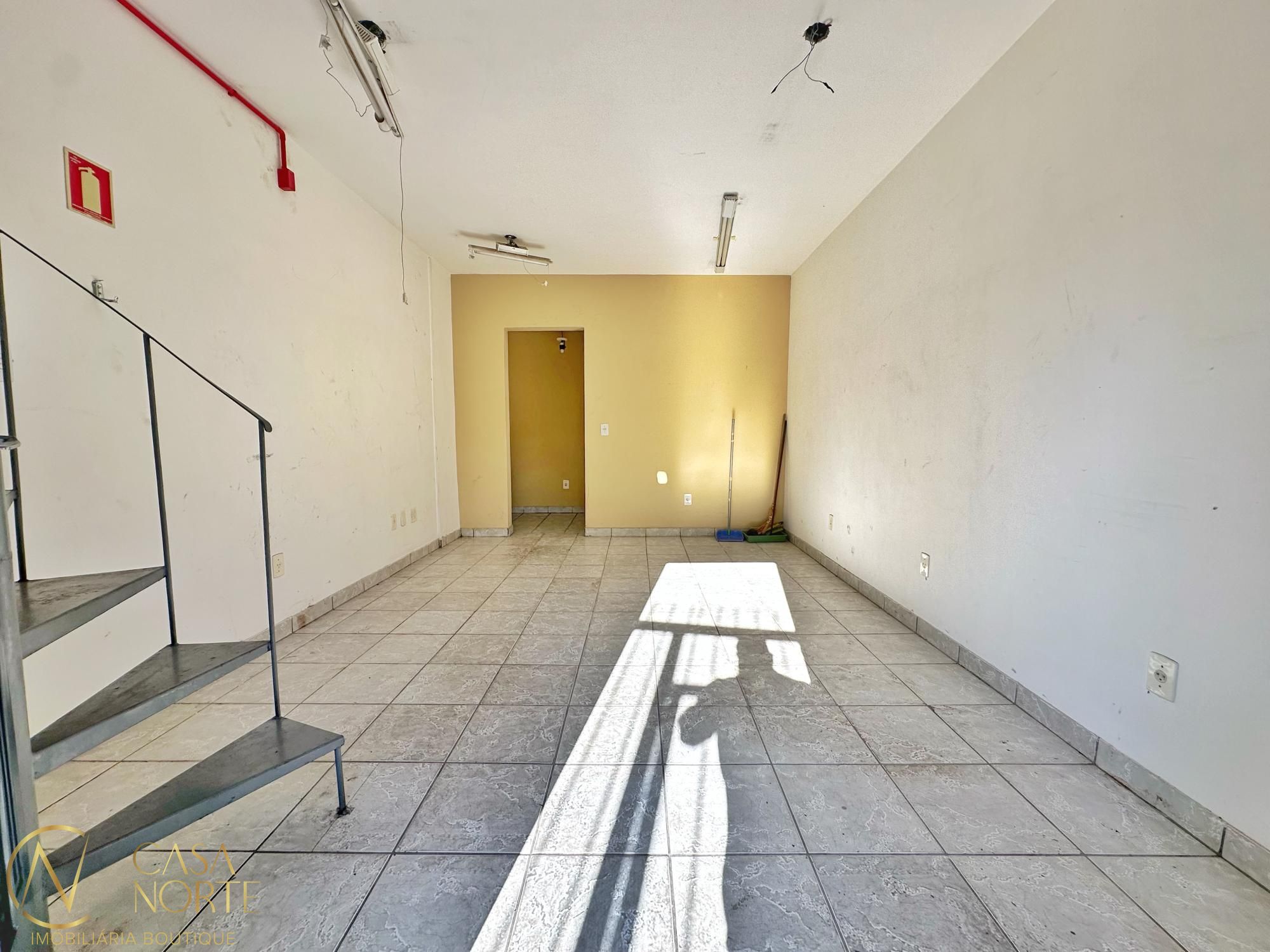Loja à venda com 2 quartos, 45m², 2 vagas, Avenida Engenheiro Ludolfo Boehl no bairro Teresópolis em Porto Alegre