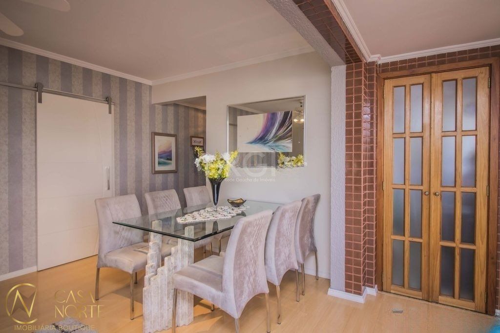 Apartamento à venda com 2 quartos, 85m², 1 suíte, 2 vagas, Rua Irmao Augusto no bairro Jardim Lindóia em Porto Alegre