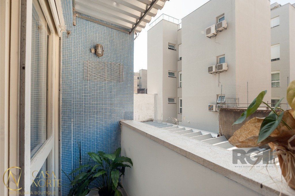Apartamento à venda com 3 quartos, 76m², 1 vaga, Rua Ribeiro Cancela no bairro Menino Deus em Porto Alegre
