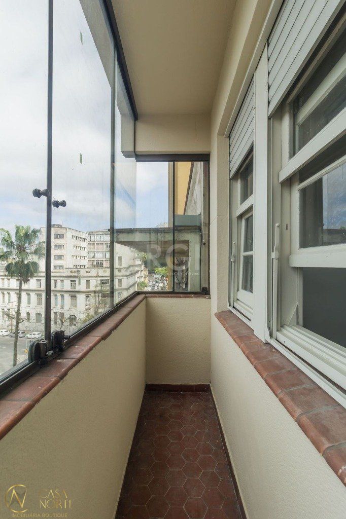 Apartamento à venda com 3 quartos, 87m², Avenida Osvaldo Aranha no bairro Bom Fim em Porto Alegre