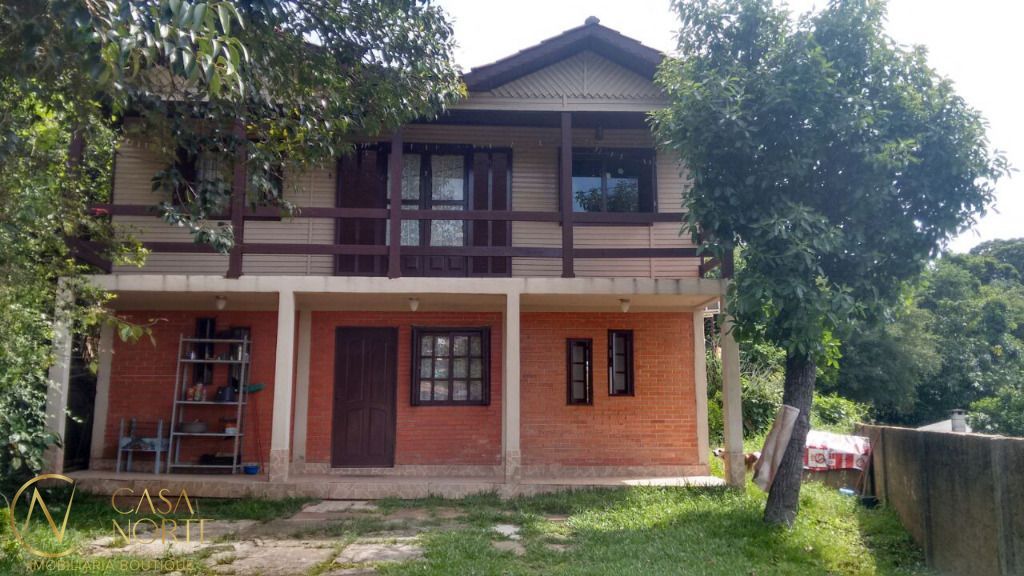 Casa à venda com 3 quartos, 157m², 4 vagas, Avenida Engenheiro Ludolfo Boehl no bairro Teresópolis em Porto Alegre