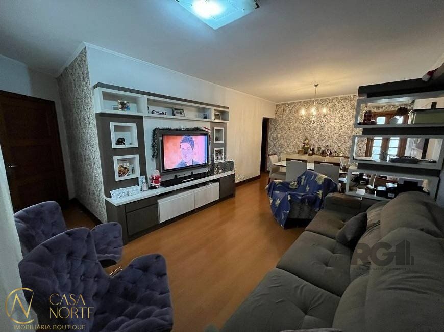 Casa à venda com 3 quartos, 200m², 1 suíte, 4 vagas, Avenida Mauricio Seligman no bairro Rubem Berta em Porto Alegre