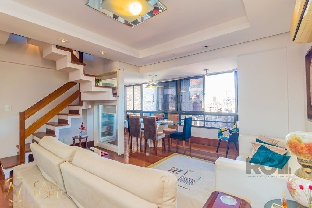 Cobertura à venda com 3 quartos, 175m², 1 suíte, 2 vagas, Rua Carlos Gardel no bairro Bela Vista em Porto Alegre