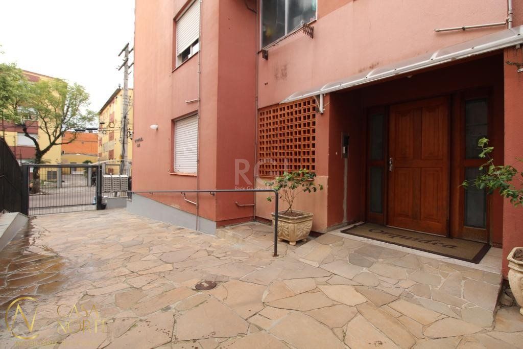 Apartamento à venda com 1 quarto, 42m², Rua Angelo Crivellaro no bairro Jardim do Salso em Porto Alegre