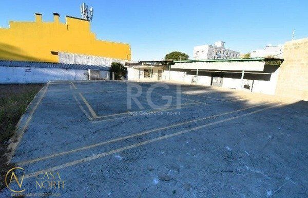 Terreno à venda  com 849m², Avenida Saturnino de Brito no bairro Vila Jardim em Porto Alegre
