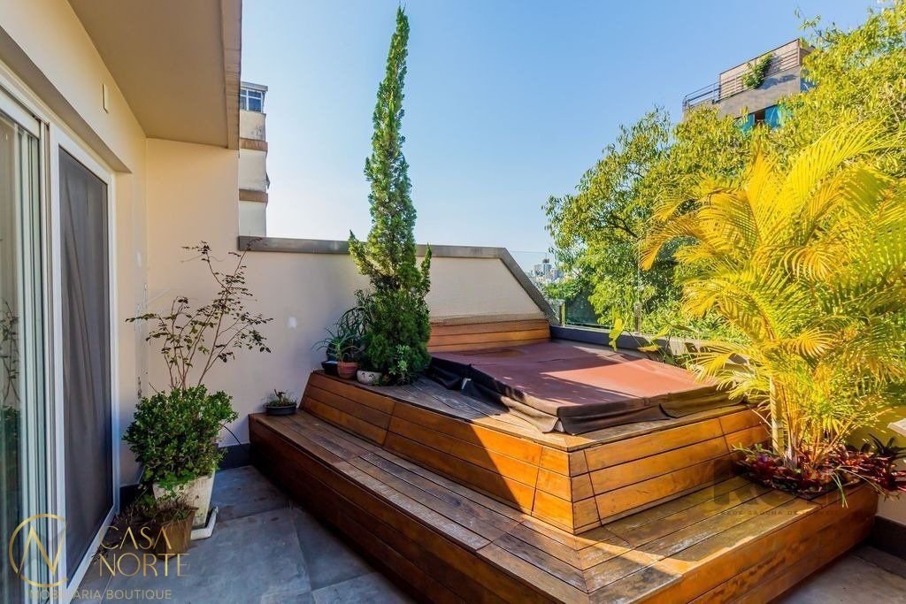 Cobertura à venda com 3 quartos, 182m², 1 suíte, 2 vagas, Rua Doutor Freire Alemao no bairro Mont Serrat em Porto Alegre