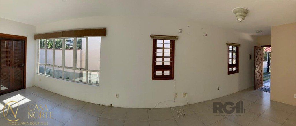 Casa à venda com 3 quartos, 158m², 1 suíte, 5 vagas, Rua Abílio Miller no bairro Jardim Itu em Porto Alegre