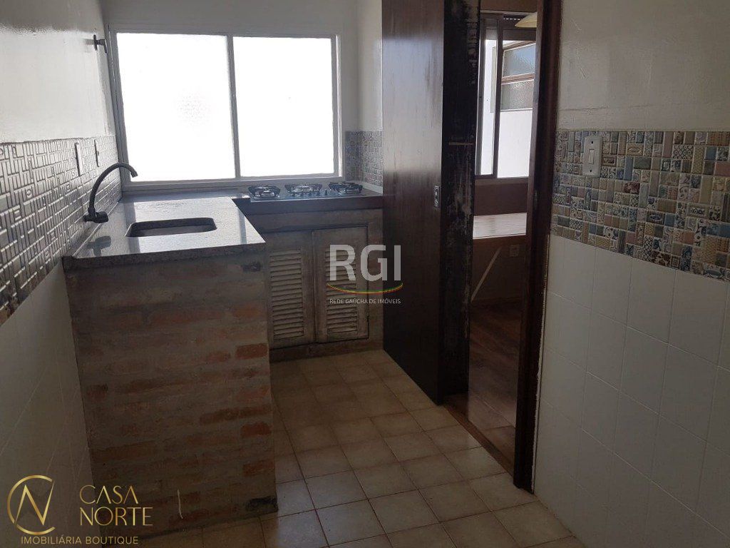 Apartamento à venda com 1 quarto, 42m², Rua Silverio Souto no bairro Teresópolis em Porto Alegre