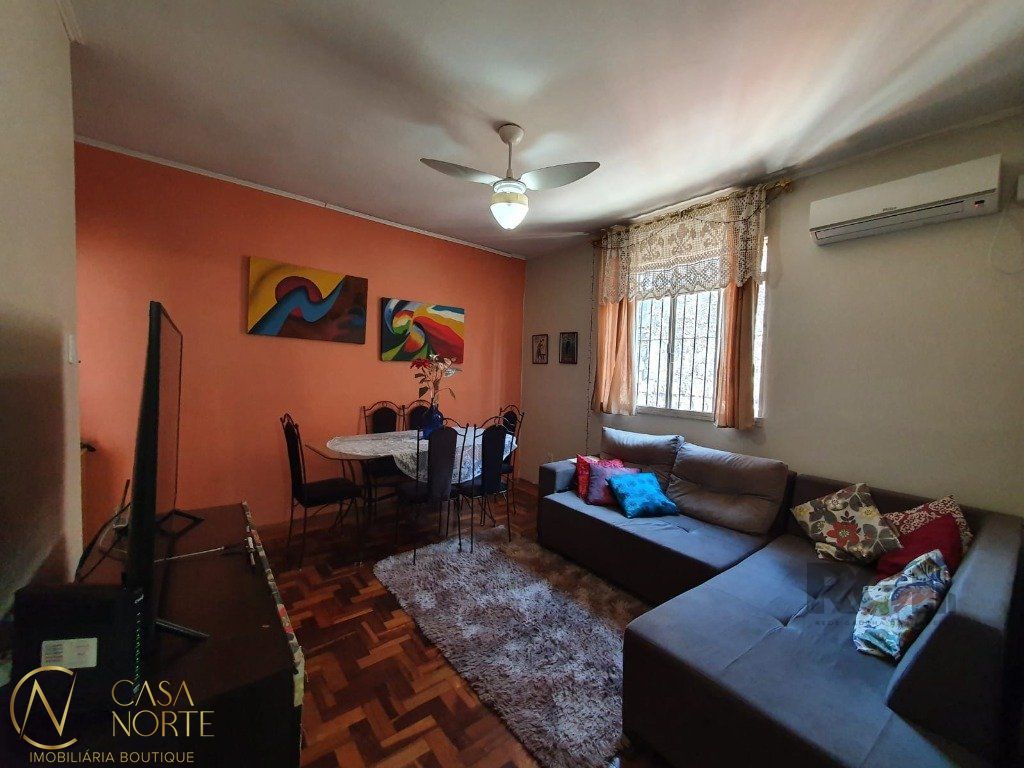 Apartamento à venda com 2 quartos, 70m², Avenida Coronel Gastão Haslocher Mazeron no bairro Medianeira em Porto Alegre