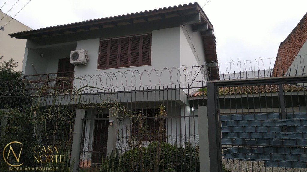Casa à venda com 4 quartos, 200m², 1 suíte, 3 vagas, Rua Coronel João Pinto no bairro Teresópolis em Porto Alegre