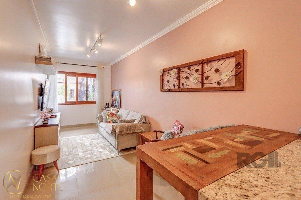 Casa à venda com 2 quartos, 77m², 1 vaga, Rua Doutor Hermes Pacheco no bairro Aberta dos Morros em Porto Alegre