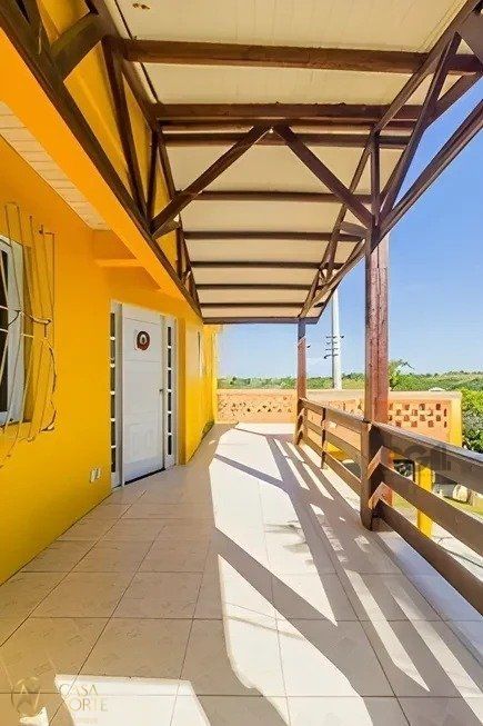 Casa à venda com 4 quartos, 50m², 1 suíte, 3 vagas, Rua Rui Barbosa no bairro Lomba do Pinheiro em Porto Alegre