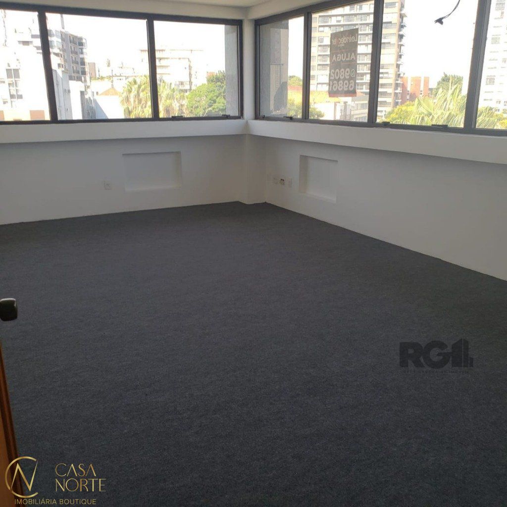 Sala Comercial à venda , 38m², 1 vaga, Avenida Palmeira no bairro Petrópolis em Porto Alegre