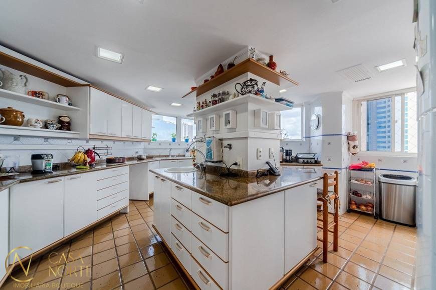 Cobertura à venda com 4 quartos, 412m², 3 suítes, 2 vagas, Rua Felix da Cunha no bairro Floresta em Porto Alegre