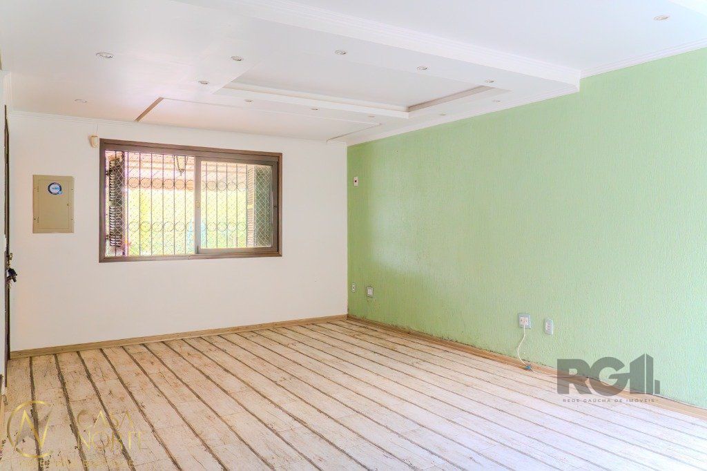 Casa de Condomínio à venda com 3 quartos, 184m², 1 suíte, 2 vagas, Avenida Engenheiro Ludolfo Boehl no bairro Teresópolis em Porto Alegre
