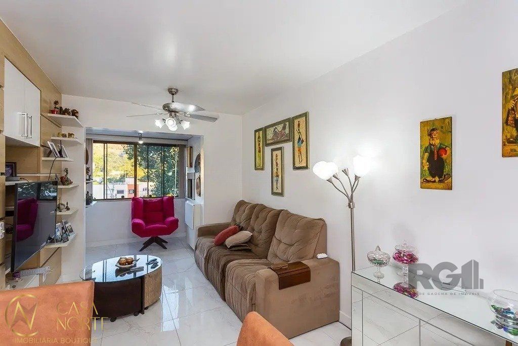 Apartamento à venda com 3 quartos, 78m², 1 suíte, 1 vaga, Rua Abram Goldsztein no bairro Jardim Carvalho em Porto Alegre