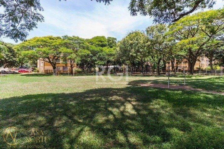 Apartamento à venda com 3 quartos, 66m², 1 vaga, Rua Carlos Ferreira no bairro Teresópolis em Porto Alegre