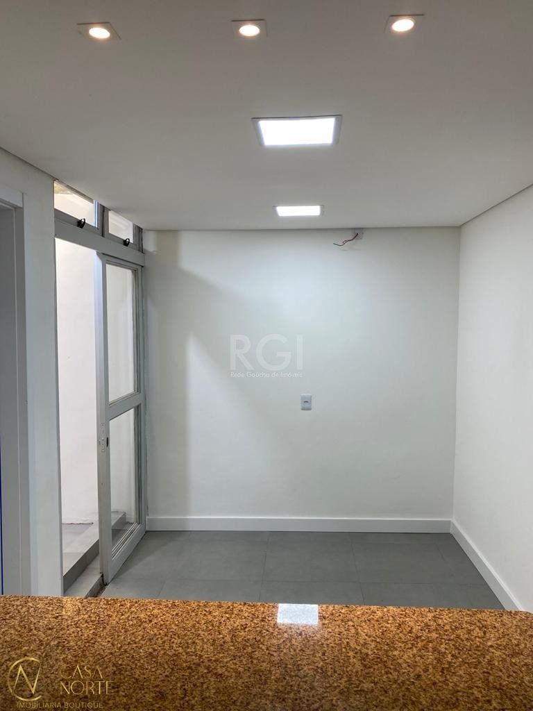 Apartamento à venda com 1 quarto, 41m², 1 suíte, Avenida Coronel Lucas de Oliveira no bairro Petrópolis em Porto Alegre