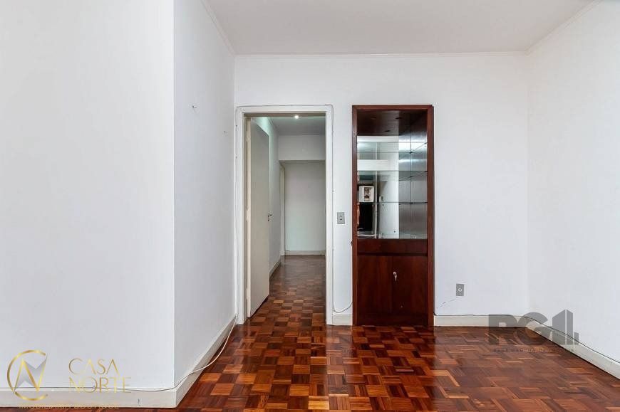 Apartamento à venda com 2 quartos, 107m², 1 suíte, 1 vaga, Rua Vinte e Quatro de Outubro no bairro Auxiliadora em Porto Alegre