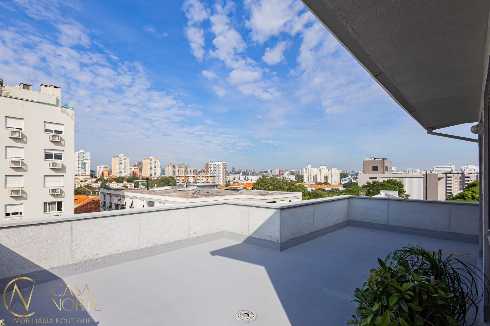 Cobertura à venda com 2 quartos, 106m², 1 suíte, 2 vagas, Rua Marechal Frota no bairro Cristo Redentor em Porto Alegre