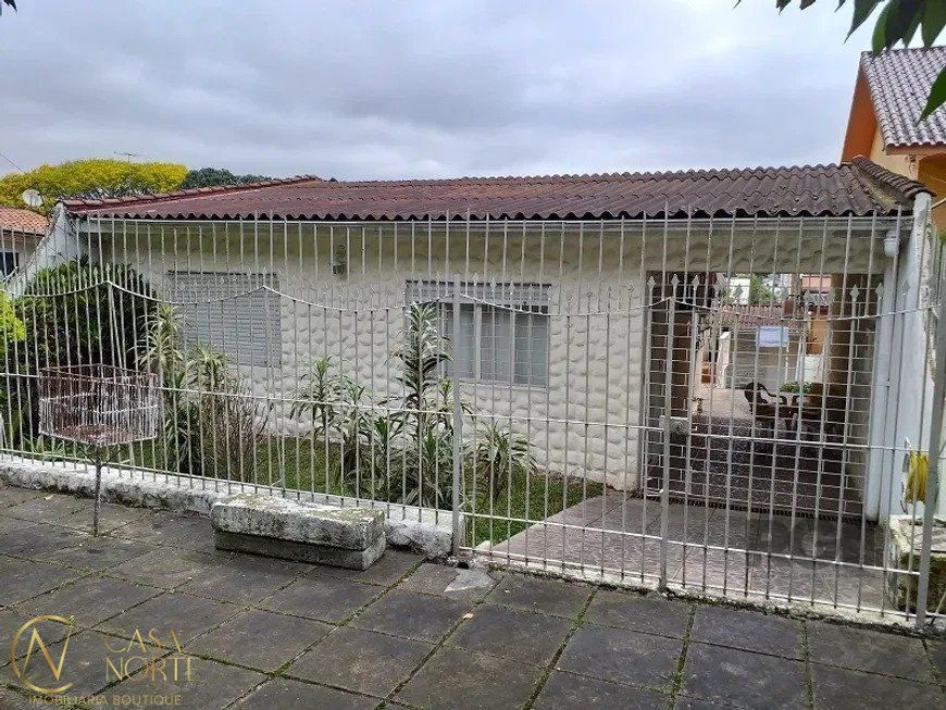 Casa à venda com 2 quartos, 163m², 2 vagas, Avenida José Corrêa da Silva no bairro Cavalhada em Porto Alegre