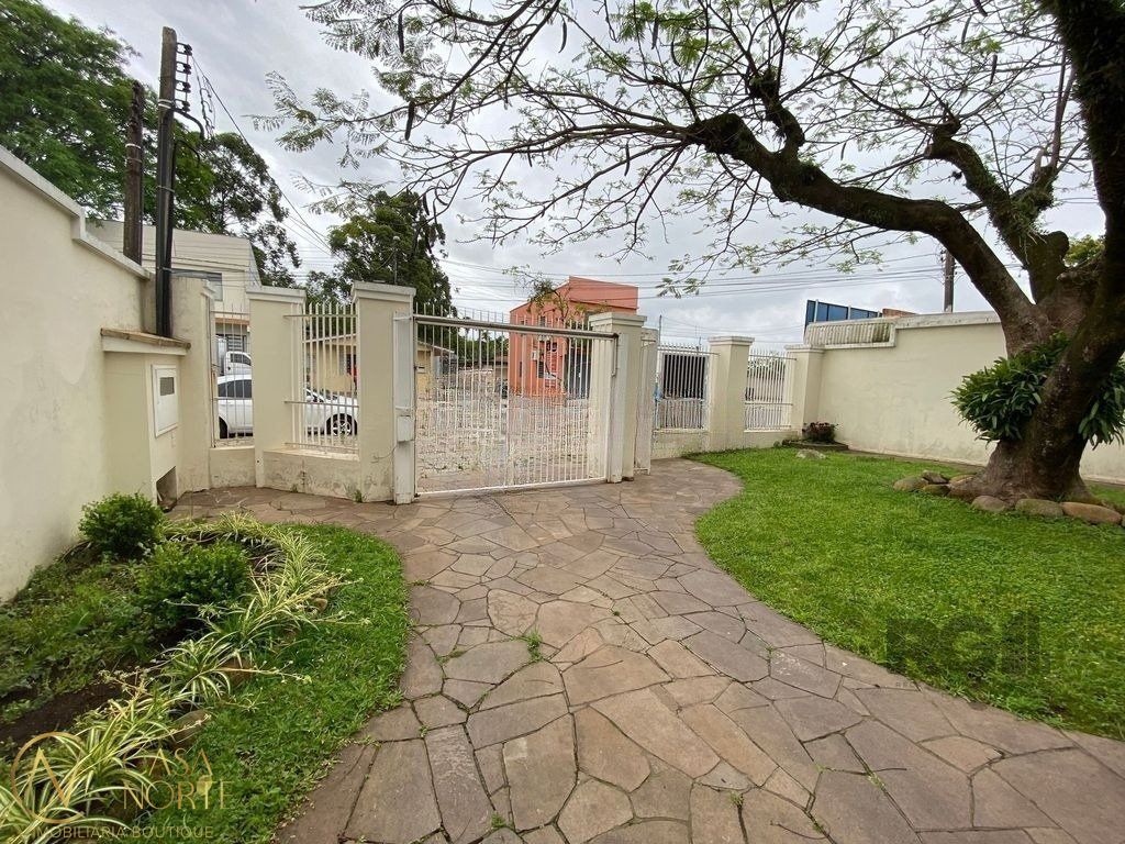 Casa à venda com 5 quartos, 333m², 1 suíte, 4 vagas, Avenida Polar no bairro Jardim Floresta em Porto Alegre