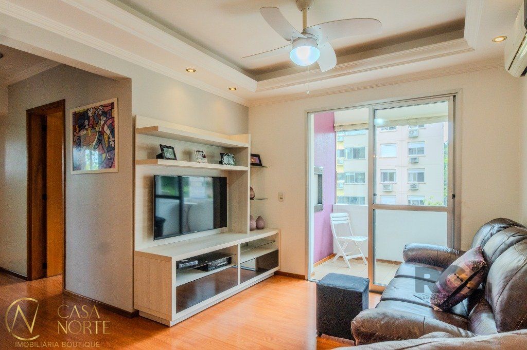 Apartamento à venda com 3 quartos, 80m², 1 suíte, 1 vaga, Rua Costa Lima no bairro Nonoai em Porto Alegre