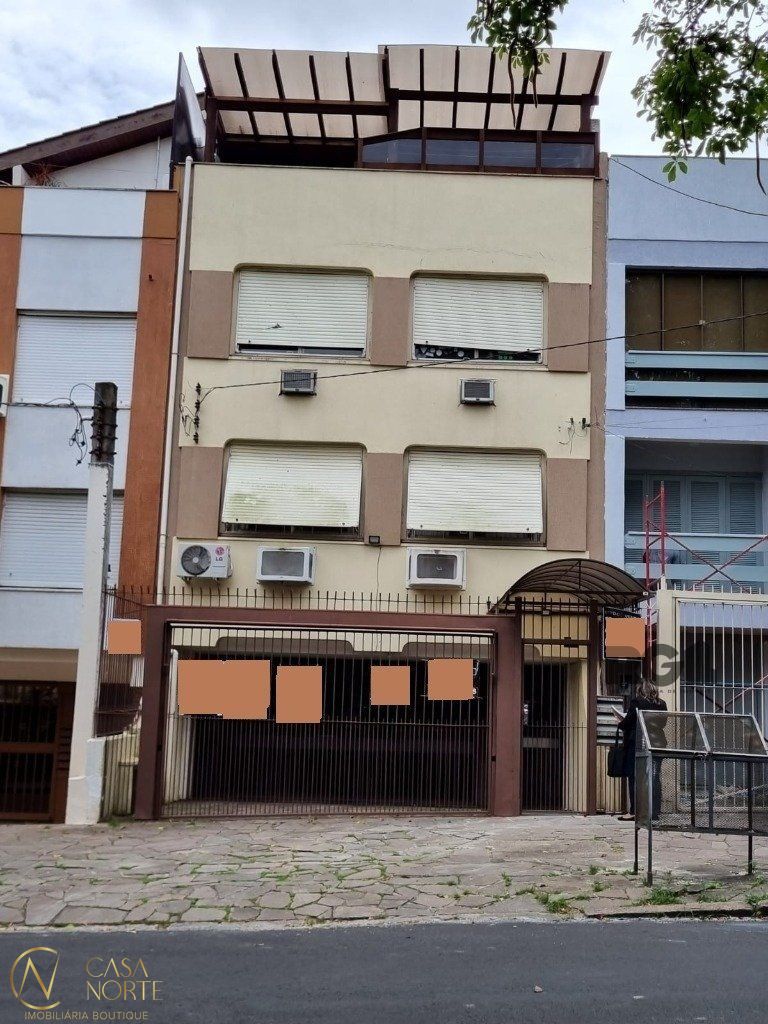 Apartamento Garden à venda com 2 quartos, 116m², 1 vaga, Avenida Itaqui no bairro Petrópolis em Porto Alegre