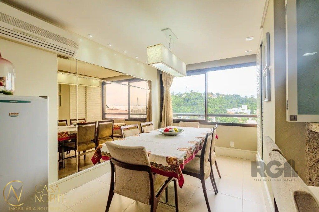 Apartamento à venda com 3 quartos, 86m², 1 suíte, 2 vagas, Avenida Padre Cacique no bairro Praia de Belas em Porto Alegre