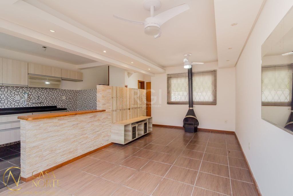 Casa de Condomínio à venda com 3 quartos, 85m², 1 suíte, 1 vaga, Rua Francisco Bortoluzzi no bairro Ipanema em Porto Alegre