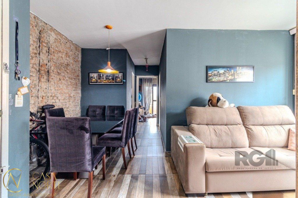 Apartamento à venda com 2 quartos, 58m², 1 vaga, Rua Alberto Silva no bairro Vila Ipiranga em Porto Alegre