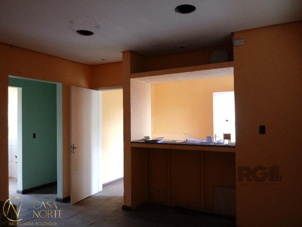 Casa à venda com 3 quartos, 80m², Rua Nortran no bairro Passo das Pedras em Porto Alegre