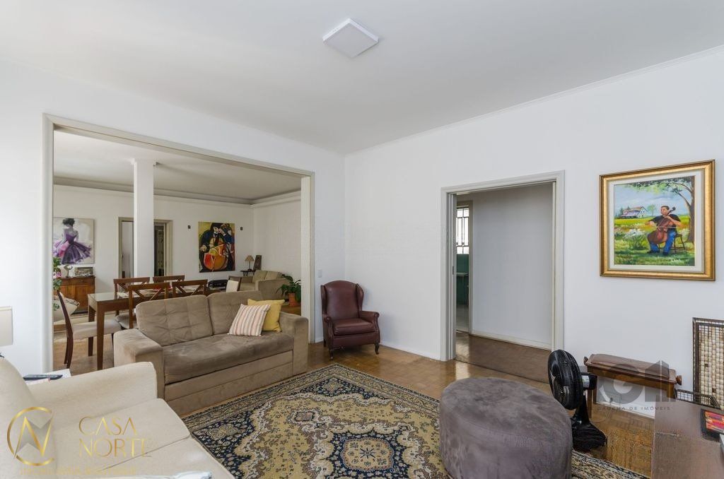 Apartamento à venda com 3 quartos, 203m², 1 suíte, Rua Marechal Floriano Peixoto no bairro Centro Histórico em Porto Alegre