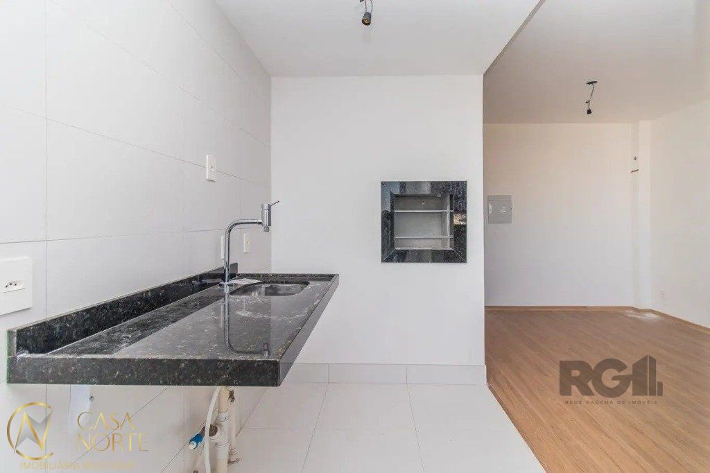 Apartamento à venda com 3 quartos, 72m², 1 suíte, 1 vaga, Rua Nunes Machado no bairro Azenha em Porto Alegre