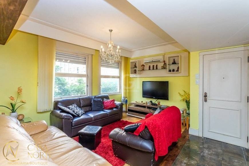 Apartamento à venda com 2 quartos, 148m², 1 suíte, 1 vaga, Rua Garibaldi no bairro Independência em Porto Alegre