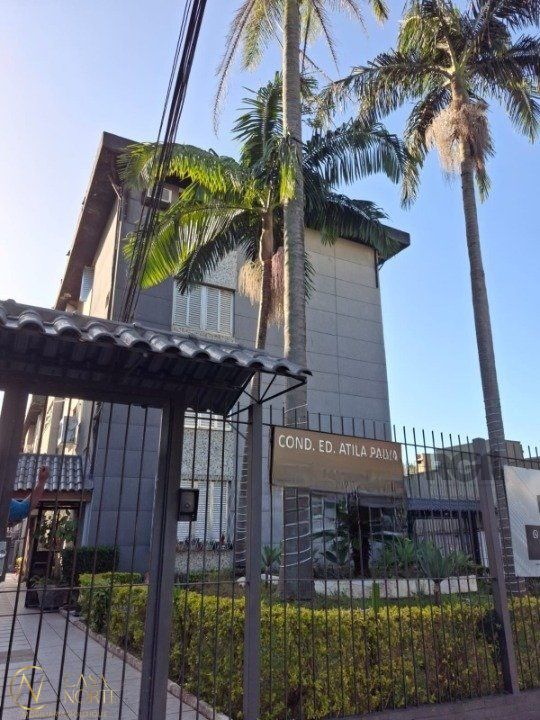 Apartamento à venda com 3 quartos, 77m², Rua Silveiro no bairro Menino Deus em Porto Alegre