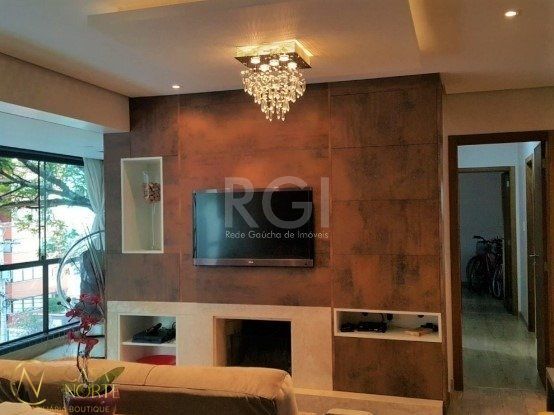 Apartamento à venda com 3 quartos, 128m², 1 suíte, 2 vagas, Avenida João Obino no bairro Petrópolis em Porto Alegre
