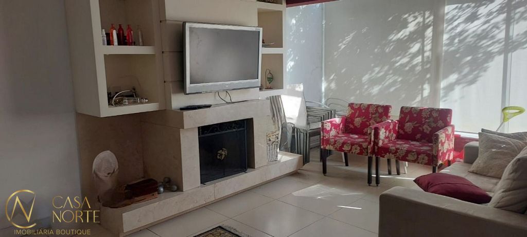 Casa à venda com 3 quartos, 360m², 1 suíte, 4 vagas, Rua Campos Elíseos no bairro Glória em Porto Alegre