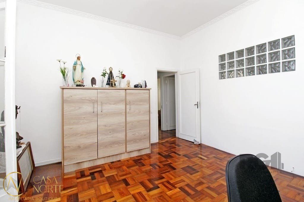 Apartamento à venda com 3 quartos, 101m², 1 suíte, Rua Doutor Barros Cassal no bairro Floresta em Porto Alegre