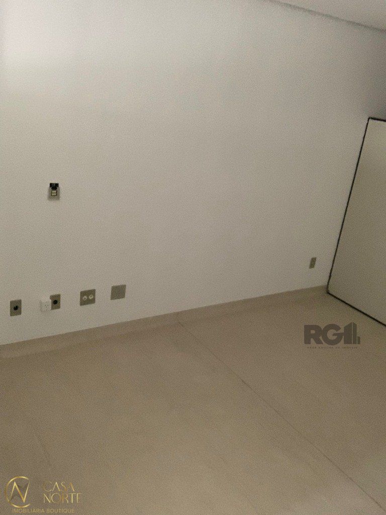 Sala Comercial à venda , 36m², Rua Visconde do Herval no bairro Menino Deus em Porto Alegre