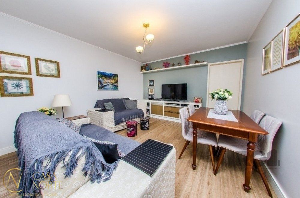 Apartamento à venda com 2 quartos, 82m², 1 vaga, Avenida Benno Mentz no bairro Vila Ipiranga em Porto Alegre
