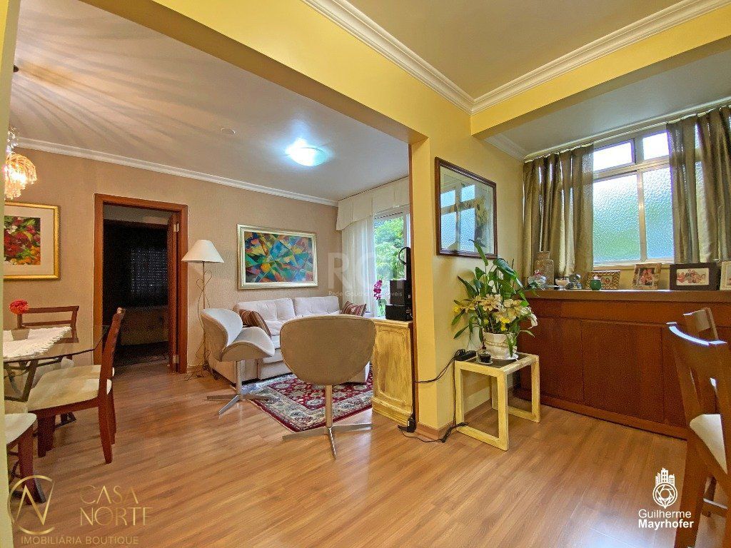 Apartamento à venda com 2 quartos, 69m², 1 vaga, Avenida Cristovao Colombo no bairro Floresta em Porto Alegre
