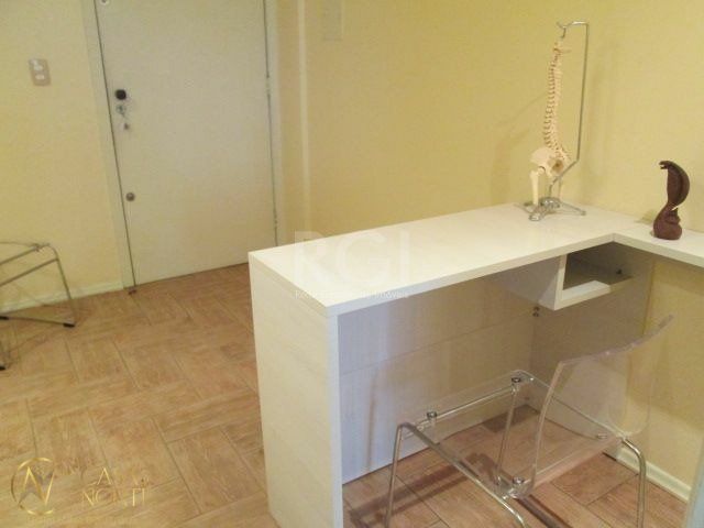 Sala Comercial à venda , 30m², Rua Dom Pedro II no bairro São João em Porto Alegre