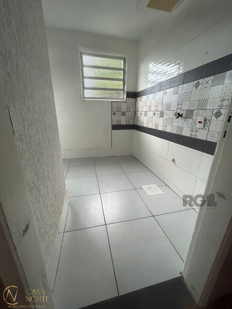 Apartamento à venda com 2 quartos, 50m², Rua Tarcila Moraes Dutra no bairro Santa Rosa de Lima em Porto Alegre