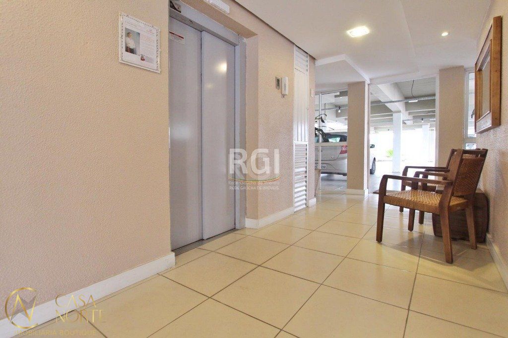 Apartamento à venda com 2 quartos, 48m², 1 vaga, Avenida Teresópolis no bairro Teresópolis em Porto Alegre