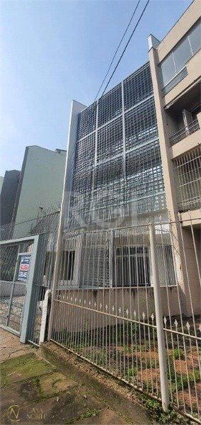 Prédio Comercial à venda , 241m², Avenida Taquara no bairro Petrópolis em Porto Alegre